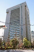 Exterior, logo, and signage of Mitsui Sumitomo Insurance